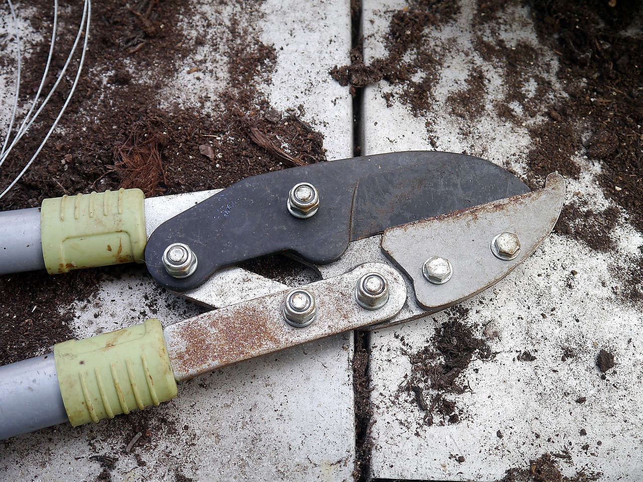 管道漏水被收9000元 管道漏水被收9000元