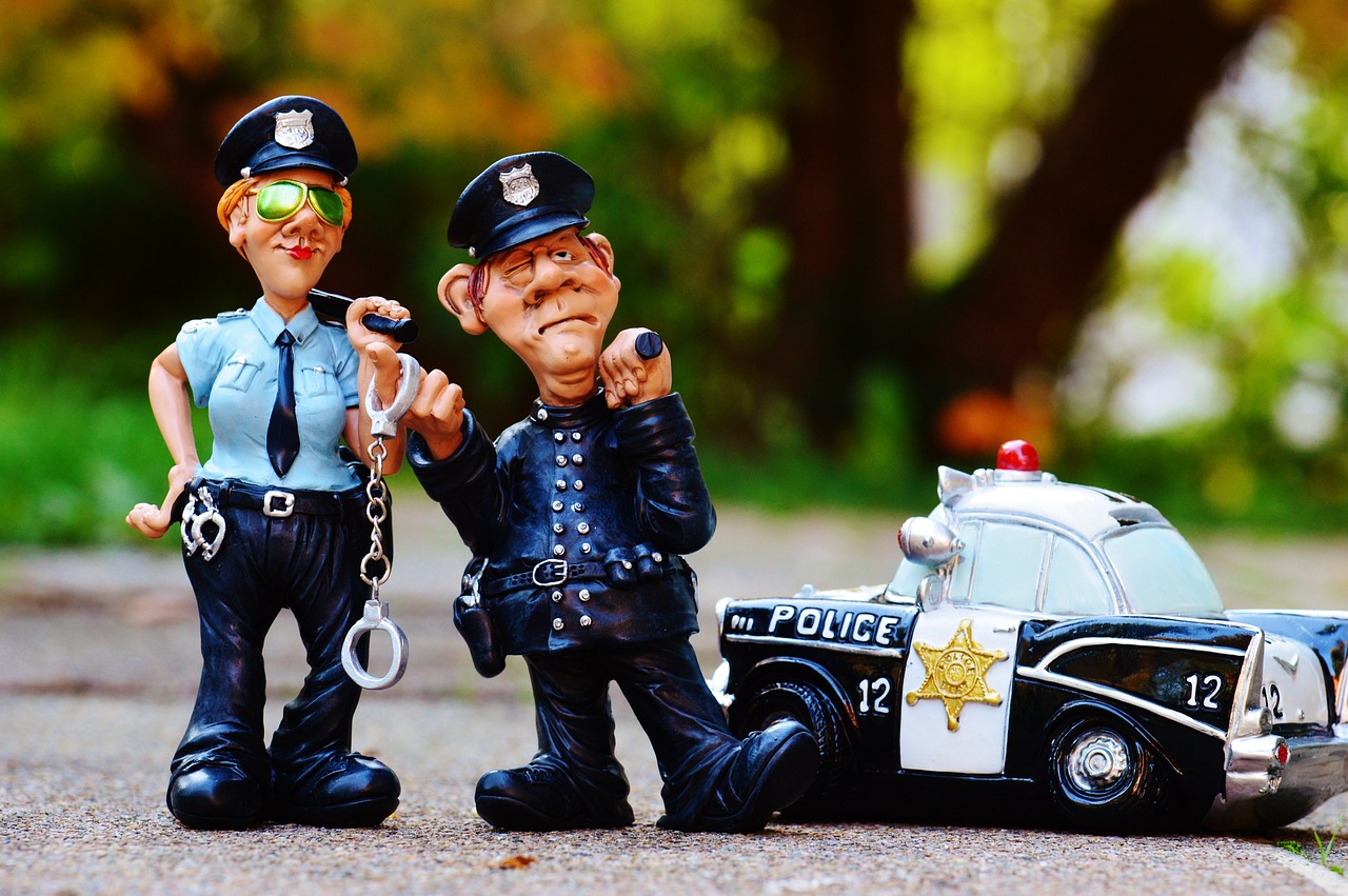 辟谣，路人被交警尾随