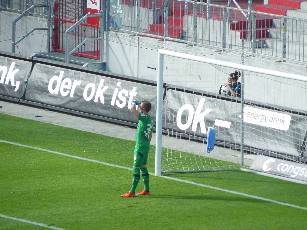 引领荣耀，拜仁慕尼黑中国足球友谊行——点燃激情，共享足球盛宴