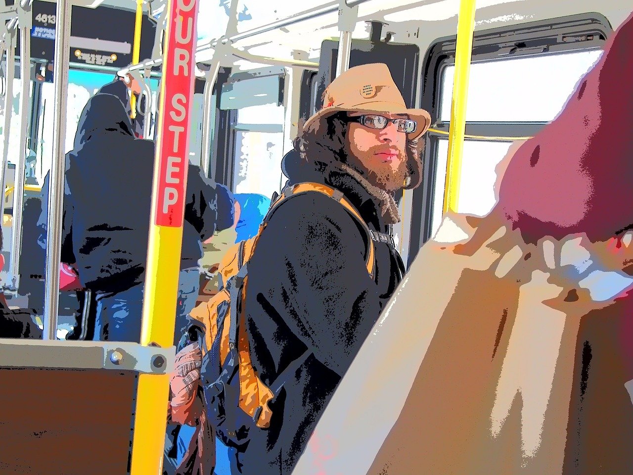 冲撞石山舰，揭秘事件背后，17人被抓震动海上安全