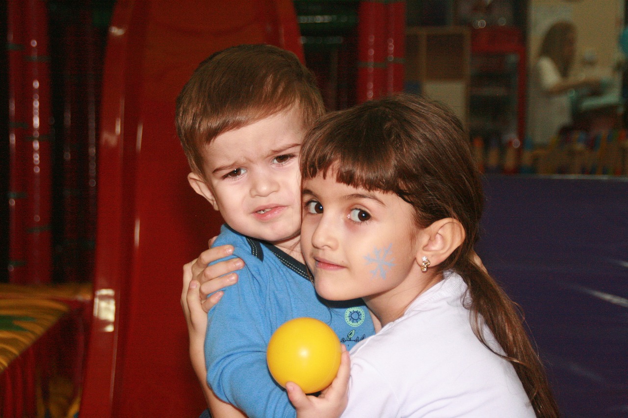 小小足球梦,大爱在心中 - 德国小球迷泪洒观众席的感人瞬间 小小足球梦,大爱在心中 - 德国小球迷泪洒观众席的感人瞬间