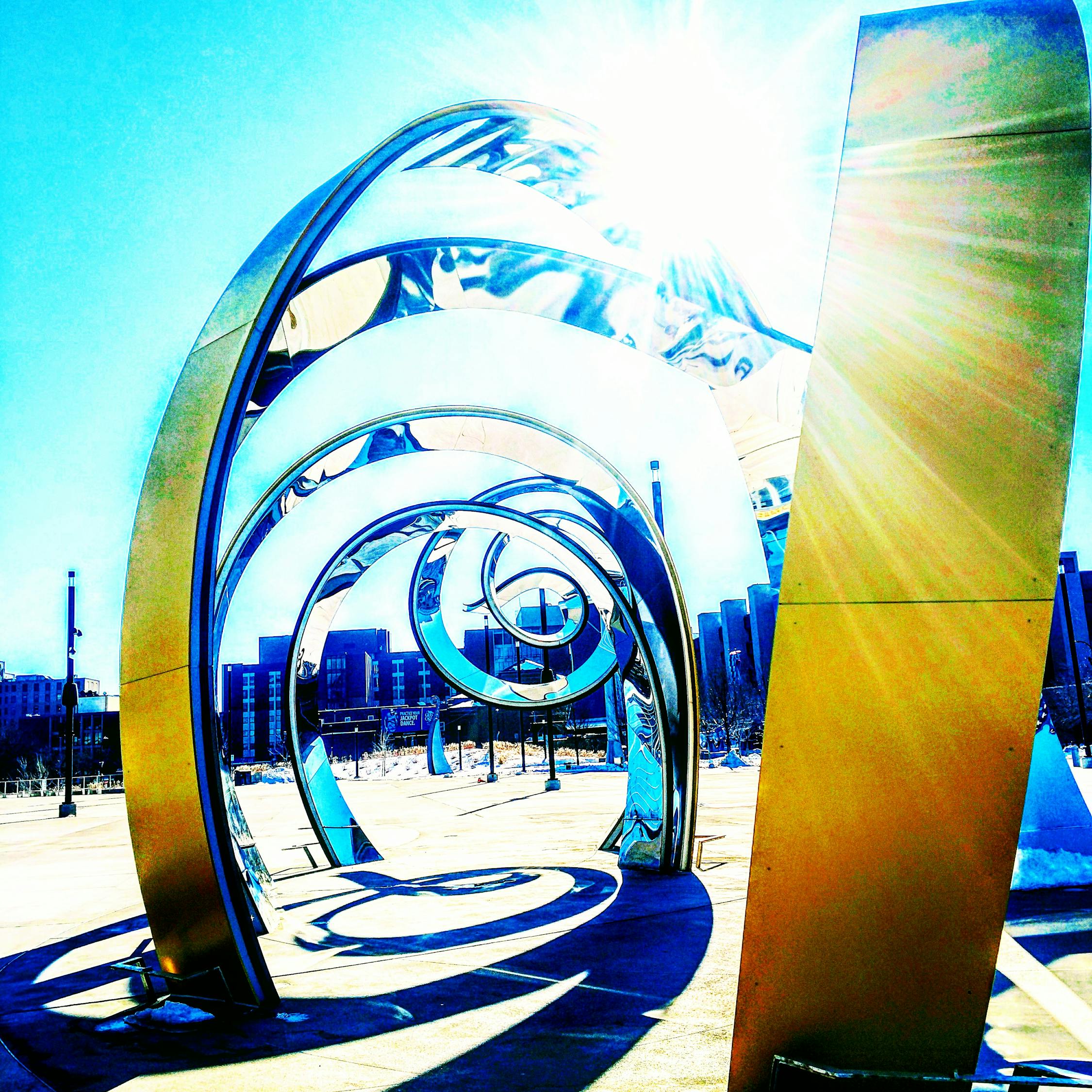 探索艺术的异域风情，法国与哥伦比亚，一场独特的视觉盛宴