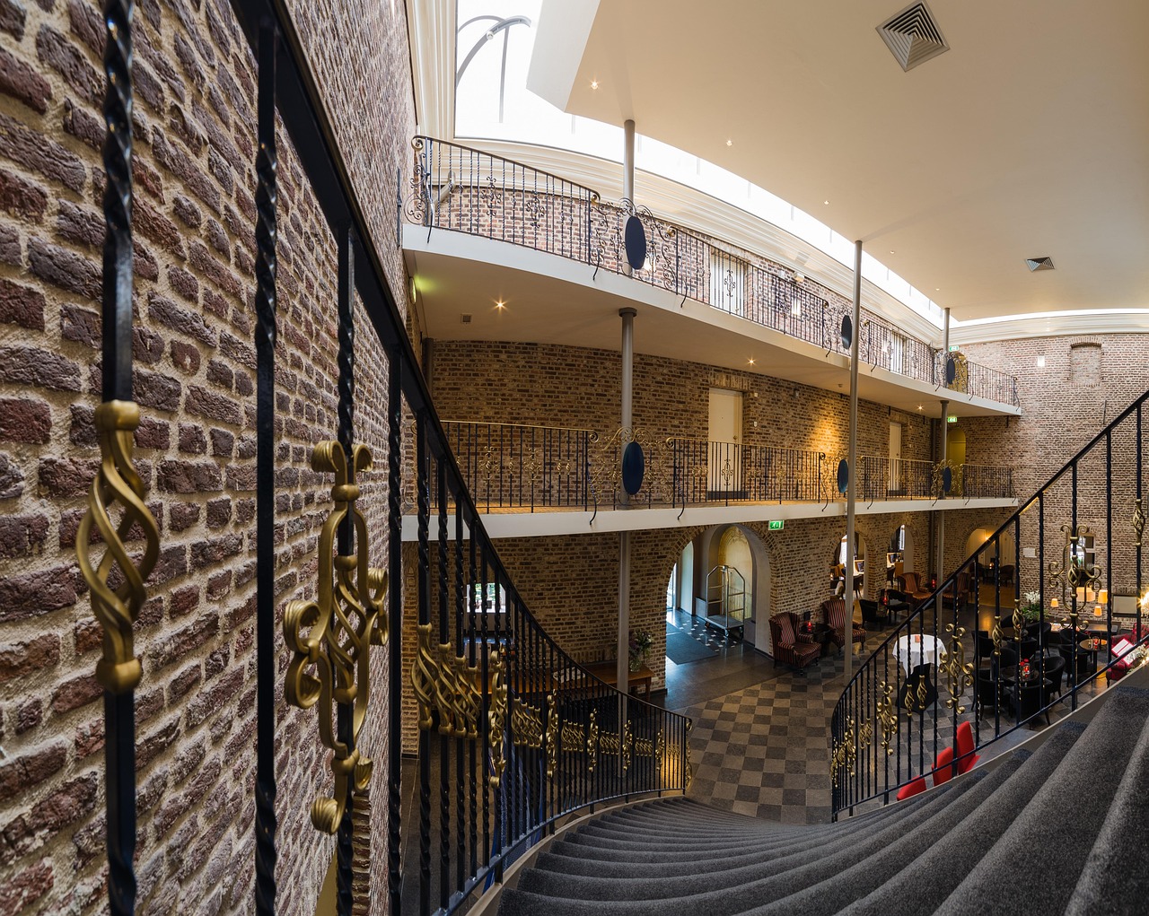 探索半岛LVK，奢华与设计的完美融合