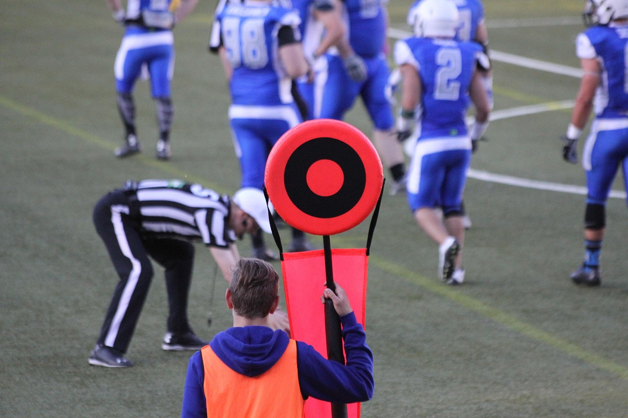 足球照片壁纸，绿茵场上的视觉盛宴